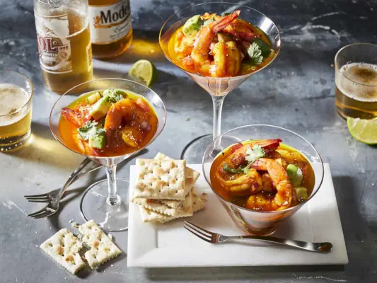 Mexikanischer Krabbencocktail mit Safran