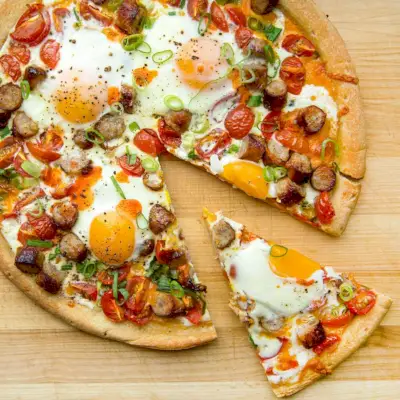 Pizza śniadaniowa