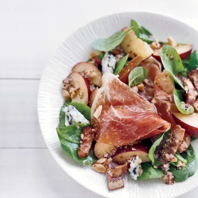 Salada de Espinafre com Vinagrete de Bacon