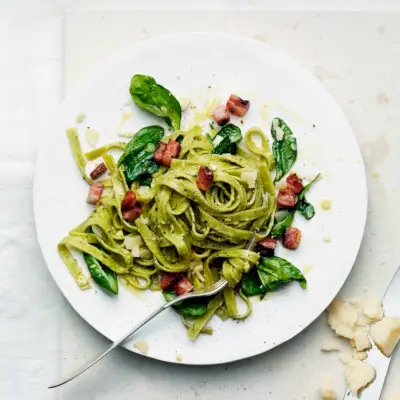 Macarrão De Espinafre Carbonara