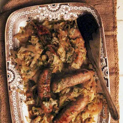 hd-201404-r-pivní-dušené-zelí-a-klobása.webp