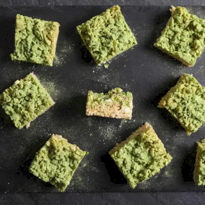 Friandises croustillantes à la guimauve au thé matcha