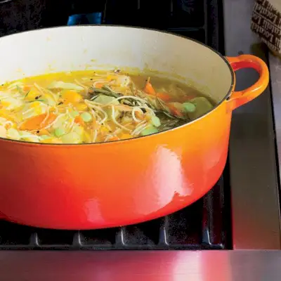 Minestrone de raiz vegetal