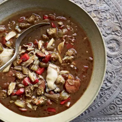 Andouille, krab i ostryga Gumbo