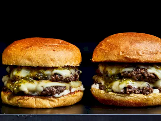 hatch-chile-smash-burgers-FT-seo-RECIPE0719.webp