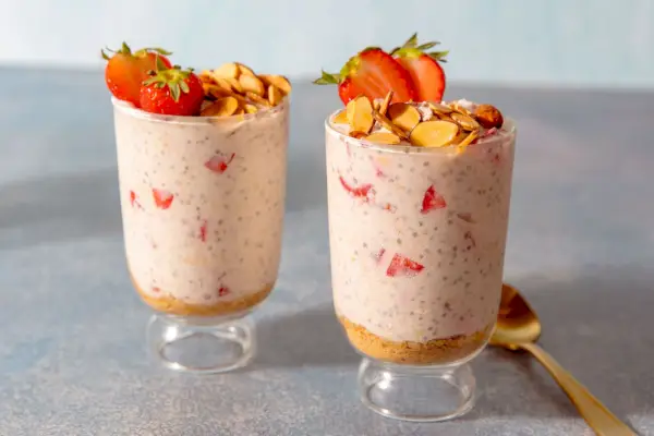 Avena notturna per cheesecake alle fragole