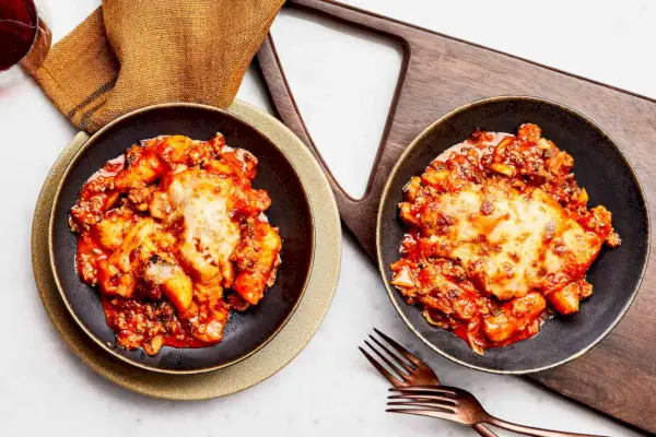 Chrupiąca lasagne z ciasta ryżowego