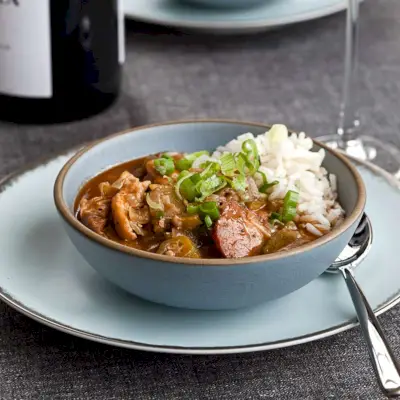 Hühnchen-Orka-Gumbo