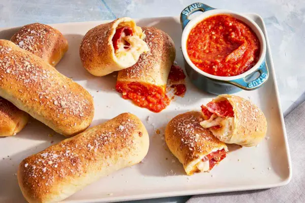 Roladki pepperoni z czosnkową marynatą z anchois