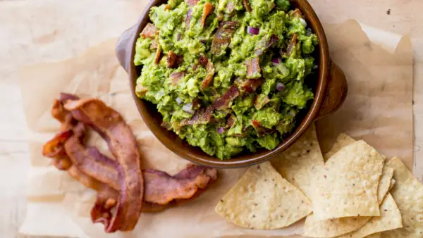 Bekonowy Guacamole