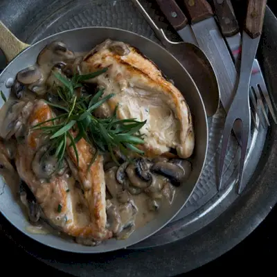 Fricassee z Kurczakiem i Grzybami