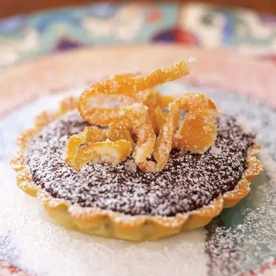 Schokoladentörtchen mit kandierter Grapefruitschale