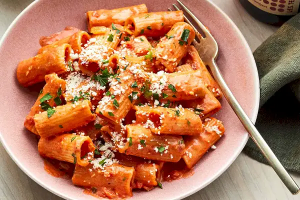 Rigatoni crémeux aux tomates
