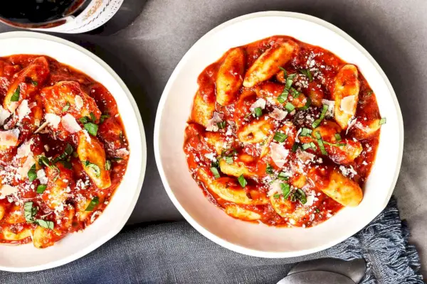Gnocchi s omáčkou Pomodoro