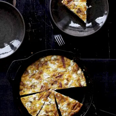 Kartoffel-, Salami- und Käse-Frittata
