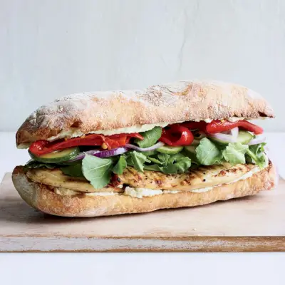 Sanduíches de Frango Salgado com Feta