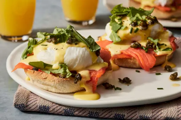 Geräucherte Lachseier Benedict