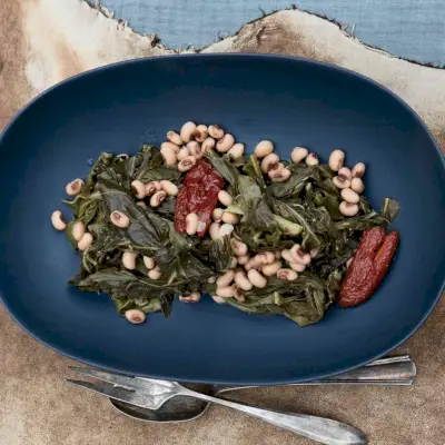 Collard Greens z groszkiem czarnookim