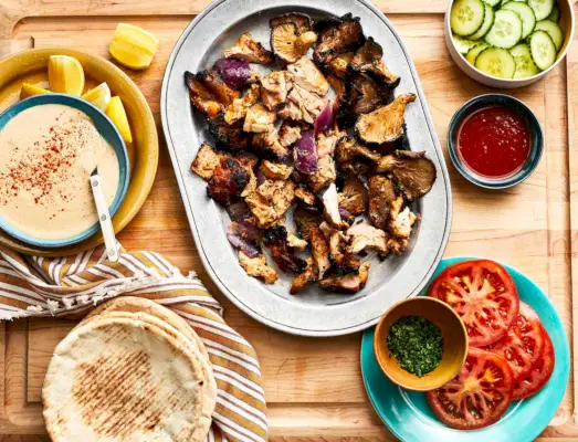 Shawarma 스타일 닭고기와 버섯 케밥 레시피