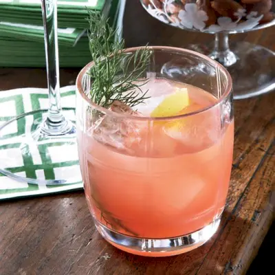 Campari-fenyklový aperitiv