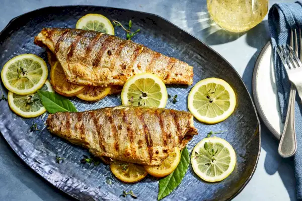 Branzino grillé farci au citron