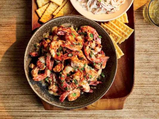 Crevettes au beurre d'ail à la hawaïenne