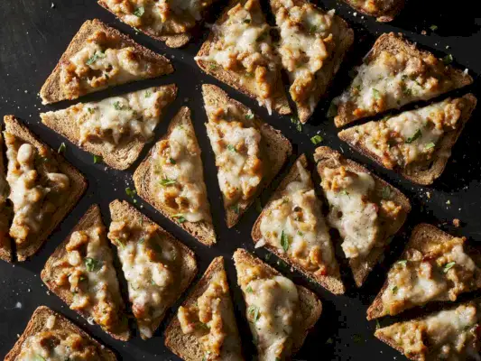 Cheesy-Sausage-Toasts-FT-Recipe2019211.webp