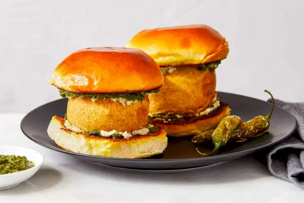 Sándwich de desayuno Vada Pav