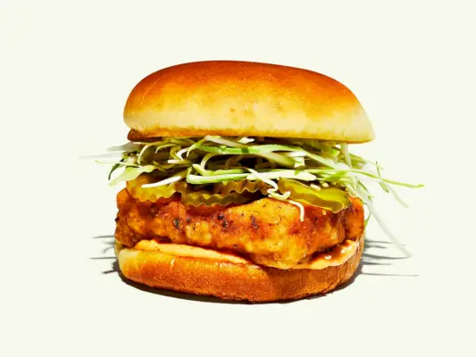 Sándwich de tofu frito crujiente