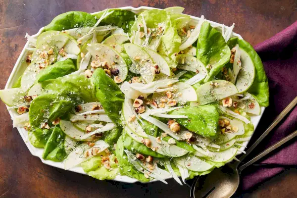 Salada de Avelã, Funcho e Maçã Verde