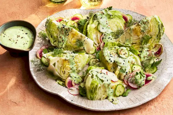 Salada de Cunha com Molho Deusa Tahini