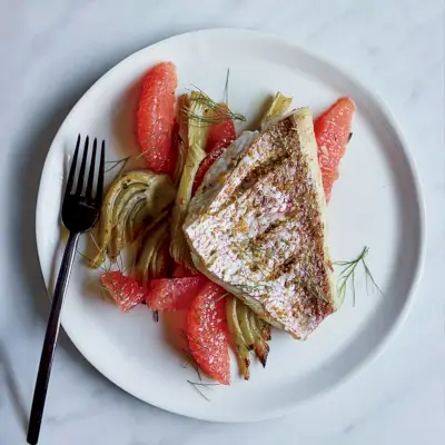 Fenykl-a-grapefruit-třený Snapper
