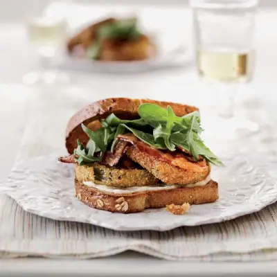 Gebratene grüne Tomaten-BLTs
