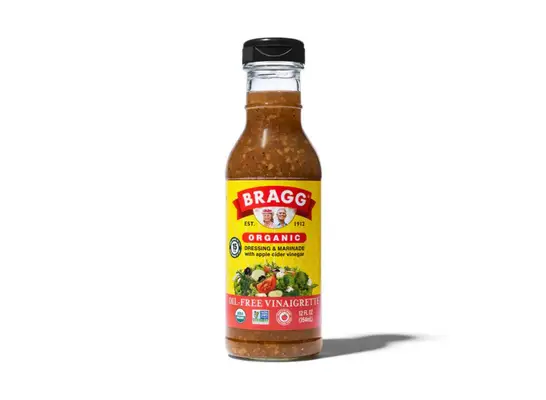 bottle of Bragg Oil-Free Vinaigrette