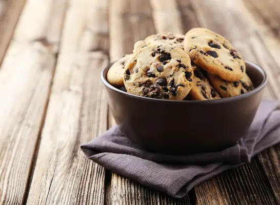 chocolate chip cookies