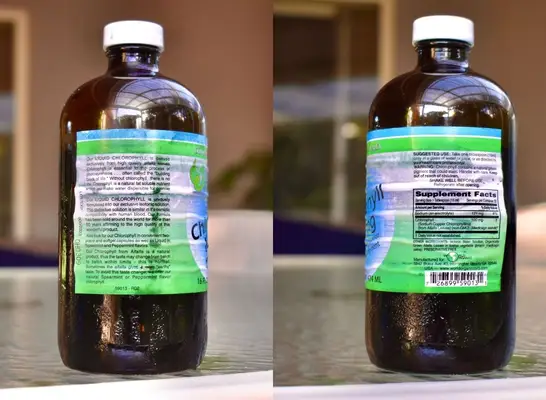 chlorophyll 100 mg bottle labels close up