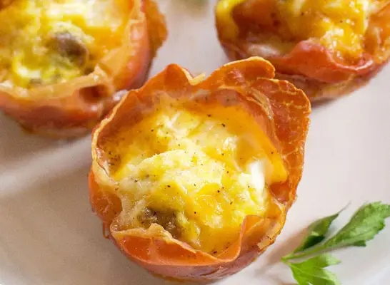 prosciutto sausage and egg cups