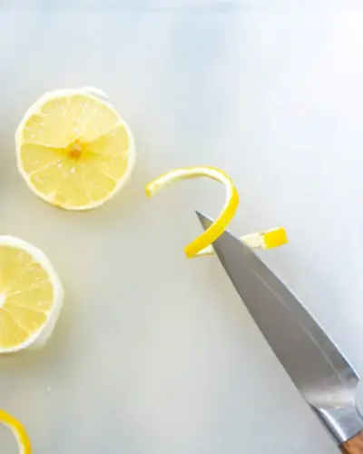Como fazer um twist de limão
