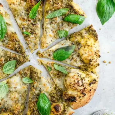 Bazalková pizza