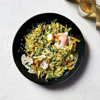 Espaghetti con Crema de Poblano, Crab, Cauliflower, and Egg