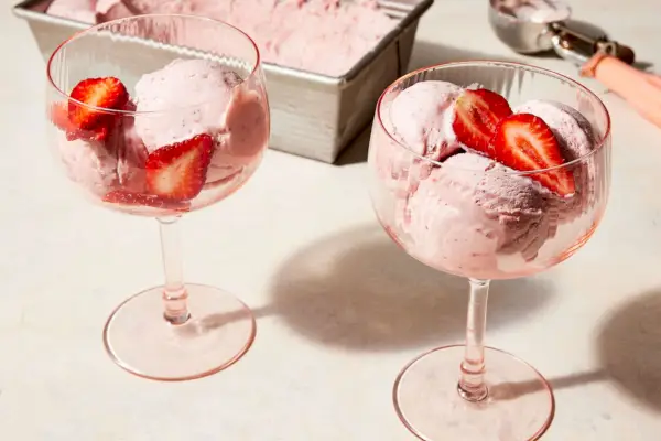 Helado de fresa sin batir