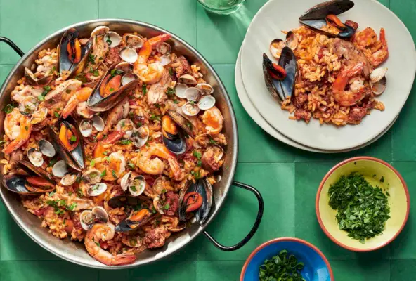 Paella Recept Mořské plody a kuře s chorizem