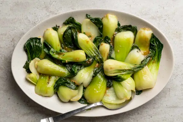 Bok Choy s cesnakom