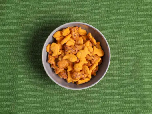Peixe Dourado Cheddar-Pretzel