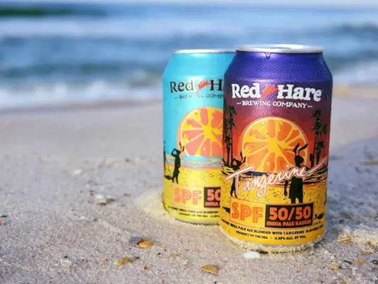 Red Hare Brewing Co. Radlers na pláži