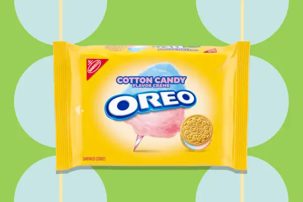 Galletas tipo sándwich de algodón de azúcar OREO de edición limitada