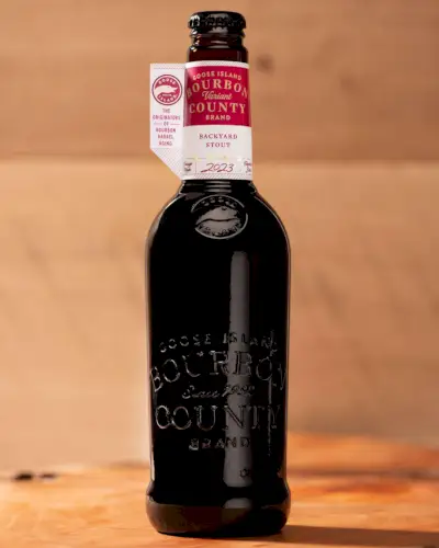 Stout de patio trasero de la marca del condado de Bourbon 2023