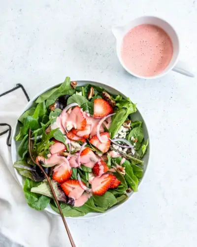 Salada de morango e espinafre