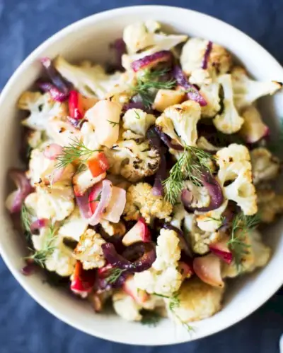 Pommes rôties et chou-fleur à l'aneth | Recette de chou-fleur de Thanksgiving