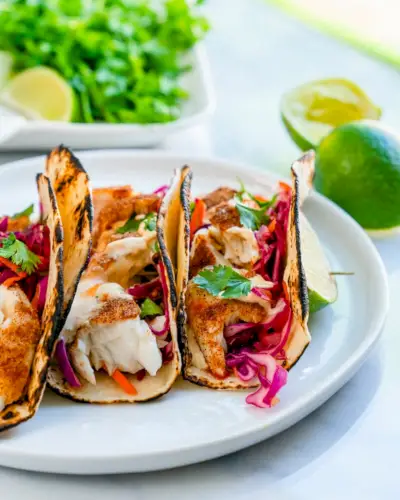 Tacos de peixe tilápia